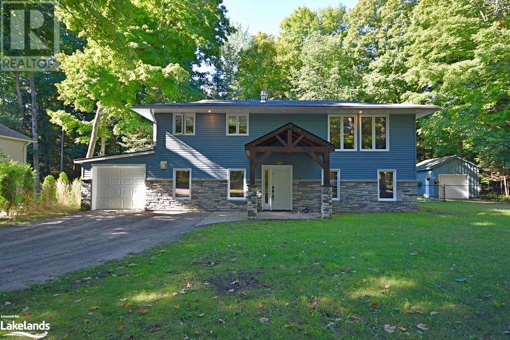 Real Estate -   46 LANNAN Drive, Tiny, Ontario - 
